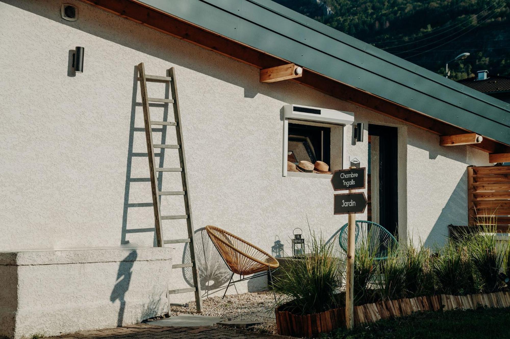 La Villa d'Hélène 2 - Chambres d'hôtes BnB et Appartements - Cluses Exterior foto